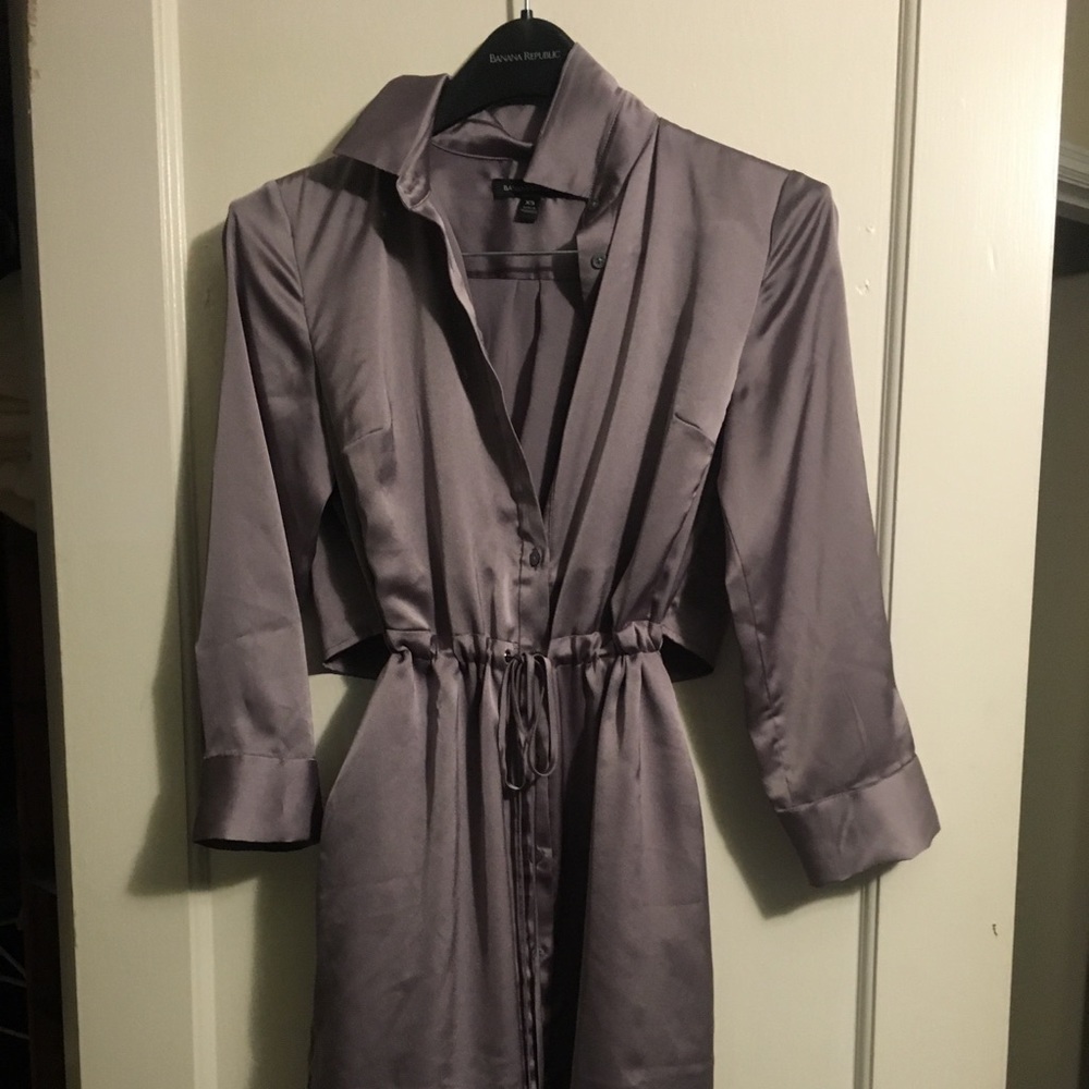 Banana Republic shirt dress tie front with pockets